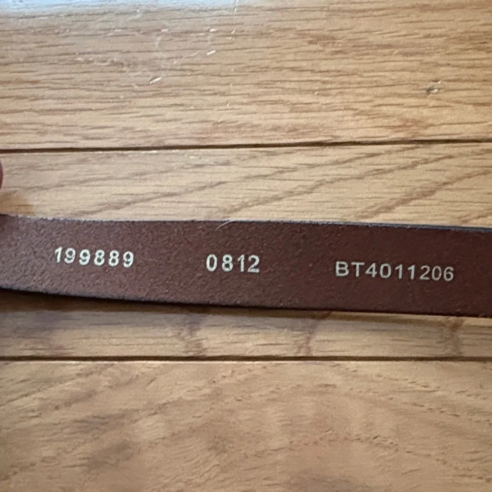 Fossil Brown Leather Belt with Decorative Oval Buckle
